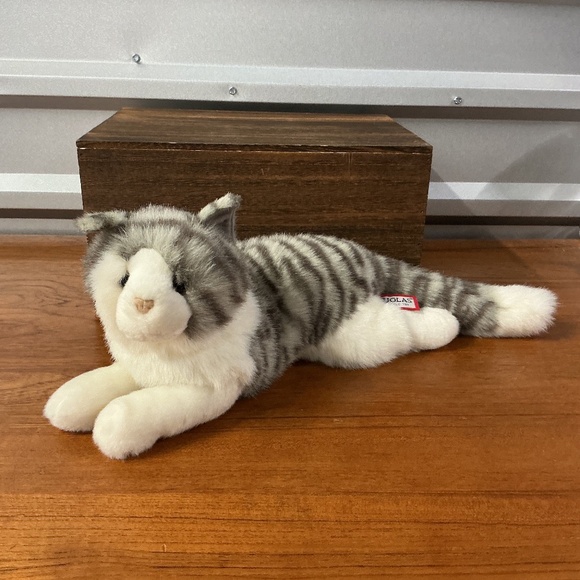 Douglas Cuddle Toy Gray Tabby Tuxedo Realistic Cat Plush Stuffed Animal - Picture 1 of 8